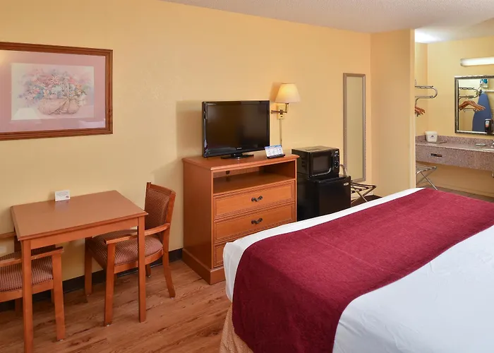 Days Inn By Wyndham Boerne