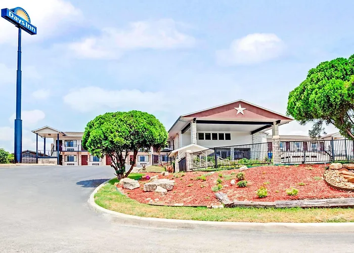 Days Inn By Wyndham Boerne