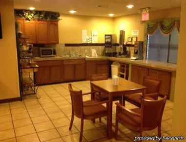Days By Wyndham Hotel Boerne