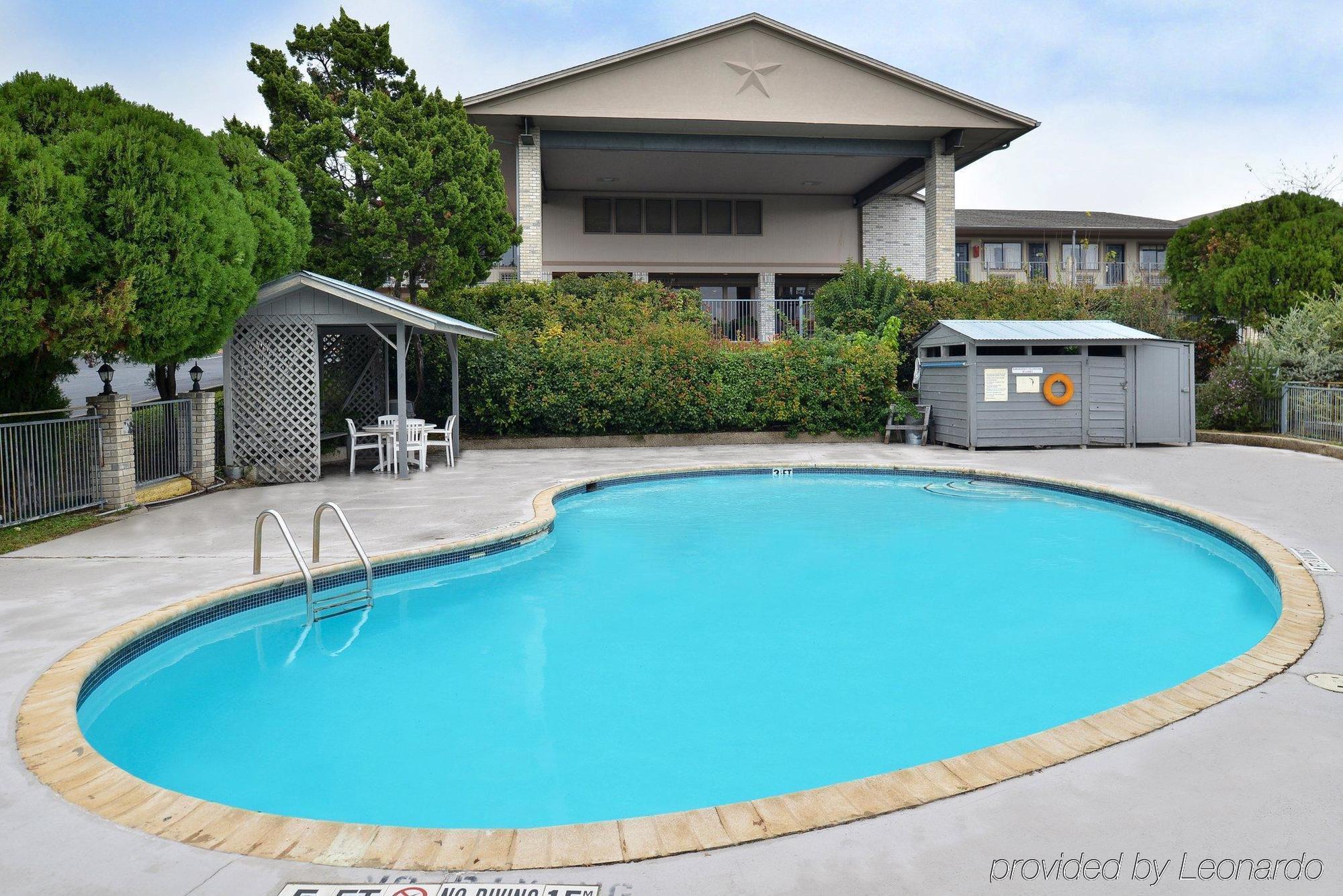 Days By Wyndham Hotel Boerne